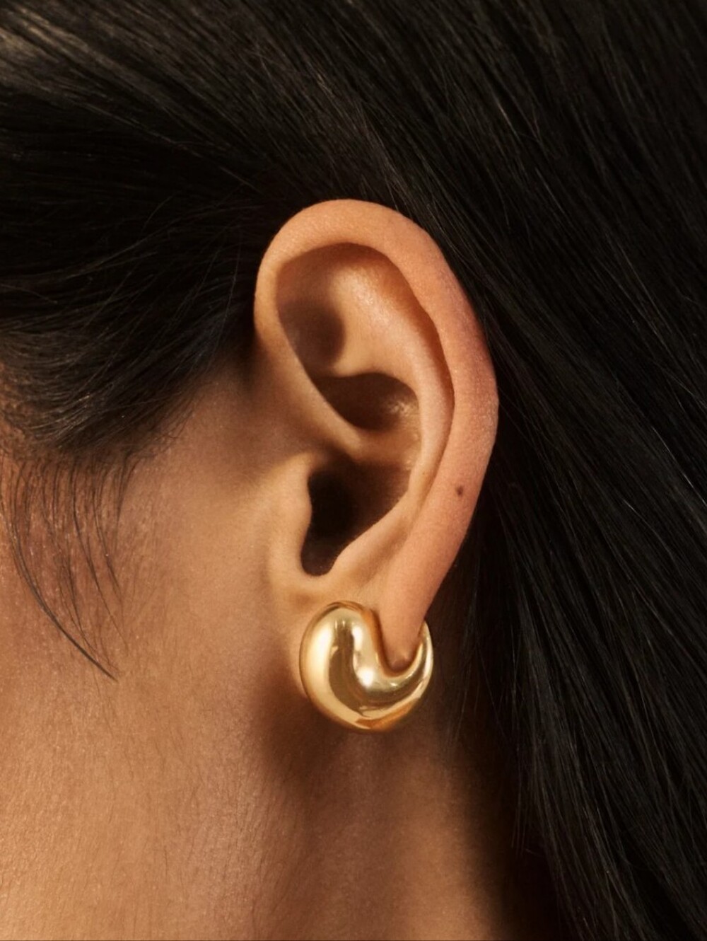 Authentic MONICA VINADER Gold Sculptural Curved Stud Earrings